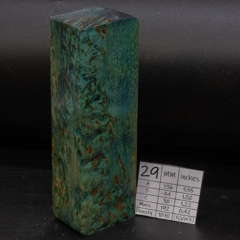 GREEN KARELIAN BIRCH by Oleg (Knife-Wood)